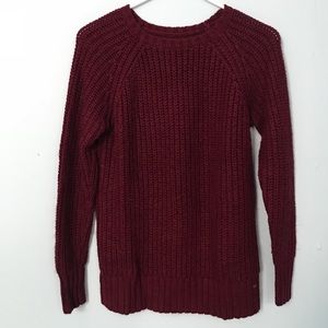 American Eagle burgundy sweater